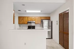 11716 Norwegian Wood Dr, Austin, TX 78758 - Photo 12