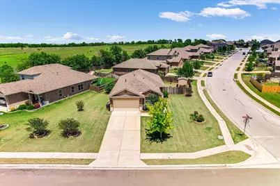 534 Purple Martin Avenue, Kyle, TX 78640 - Photo 2