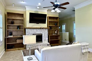 802 Main St, Bastrop, TX 78602 - Photo 20