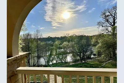 802 Main Street, Bastrop, TX 78602 - Photo 2