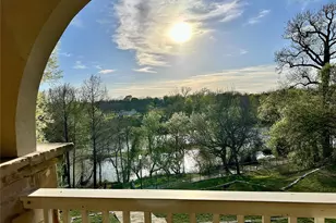 802 Main St, Bastrop, TX 78602 - Photo 2