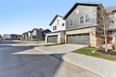 17012 Marsh Wren Pass Drive #1104C, Pflugerville, TX 78660 - Photo 2