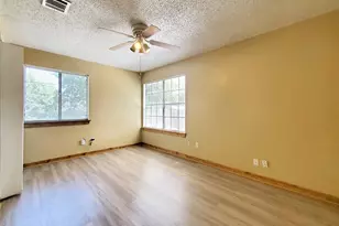 2400 Berkett Dr, Austin, TX 78745 - Photo 8