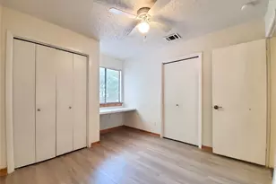 2400 Berkett Dr, Austin, TX 78745 - Photo 10