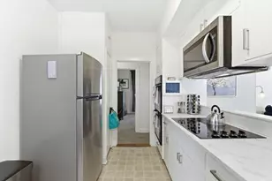 911 E 37th St, Austin, TX 78705 - Photo 16