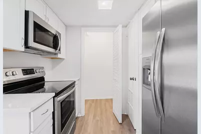 6205 Shadow Valley Drive #B, Austin, TX 78731 - Photo 12