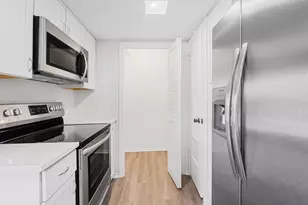 6205 Shadow Valley Dr, Austin, TX 78731 - Photo 12