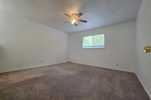 8818 Clearbrook Trail, Austin, TX 78729 - Photo 16