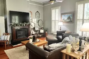 636 Franklin Street S, La Grange, TX 78945 - Photo 4