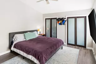 512 Eberhart Ln, Austin, TX 78745 - Photo 18