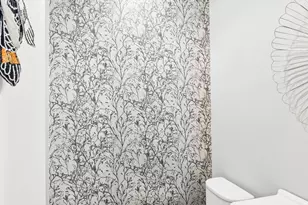 512 Eberhart Ln, Austin, TX 78745 - Photo 10