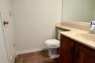 915 W 22nd 1/2 St, Austin, TX 78705 - Photo 4