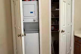 915 W 22nd 1/2 St, Austin, TX 78705 - Photo 6