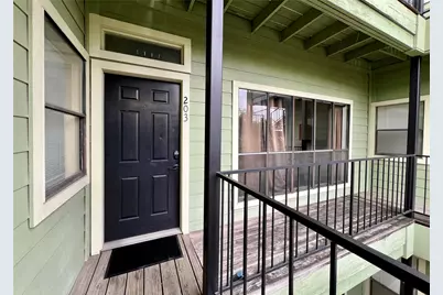 915 W 22nd 1/2 Street #203, Austin, TX 78705 - Photo 2