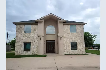310 W Murray Street, Manor, TX 78653 - Photo 2