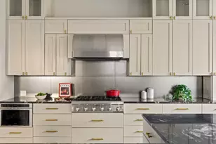 1810 W 29th St, Austin, TX 78703 - Photo 10