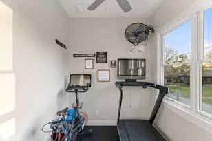 1810 W 29th St, Austin, TX 78703 - Photo 20