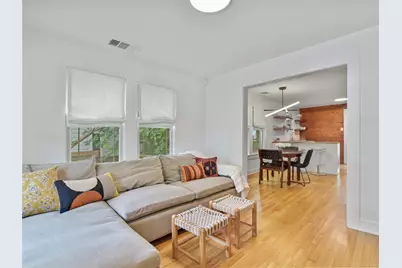 2405 E 8th Street N, Austin, TX 78702 - Photo 4