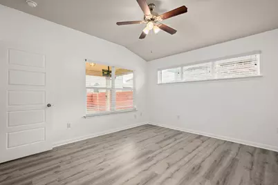 101 Song Sparrow Cove, Kyle, TX 78640 - Photo 10