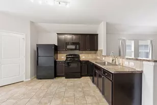 18420 Cloudmore Ln, Elgin, TX 78621 - Photo 10