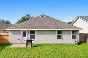 18420 Cloudmore Ln, Elgin, TX 78621 - Photo 24