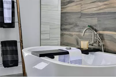 8611 Buffalo Trail, Lago Vista, TX 78645 - Photo 20