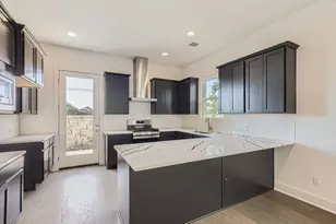 1531 N Red Bud Ln, Round Rock, TX 78665 - Photo 4