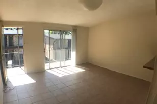 2610 Salado St, Austin, TX 78705 - Photo 4
