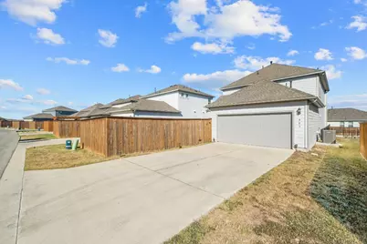 403 Stinchcomb Road, Hutto, TX 78634 - Photo 30