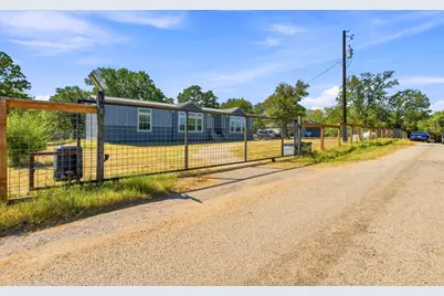 615 Green Acre Drive, Dale, TX 78616 - Photo 2