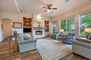 201 Shady Oaks Trail, Liberty Hill, TX 78642 - Photo 10