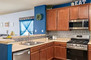 1016 Hondo Ln, Hutto, TX 78634 - Photo 6