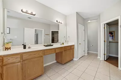 409 E Austin Avenue, Round Rock, TX 78664 - Photo 20