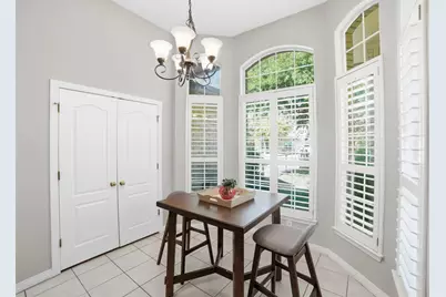 409 E Austin Avenue, Round Rock, TX 78664 - Photo 14