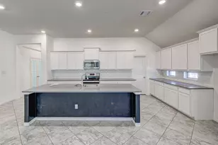 413 Pinnacle View Dr, Georgetown, TX 78628 - Photo 8