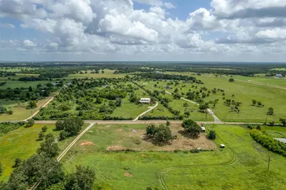 307 N County Line Road, Elgin, TX 78621 - Photo 2