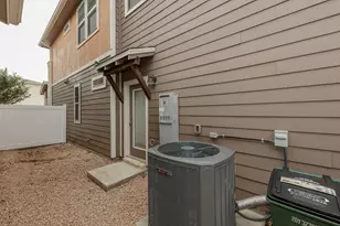 7915 Mellencamp Dr, Austin, TX 78744 - Photo 26