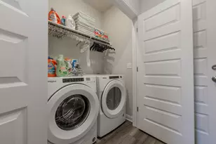 7915 Mellencamp Dr, Austin, TX 78744 - Photo 20