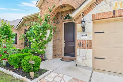19805 Grail Hollows Cove, Pflugerville, TX 78660 - Photo 2