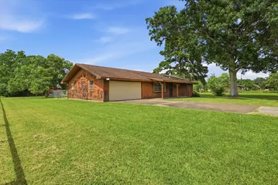2315 Mimosa Street, Port Arthur, TX 77640 - Photo 2