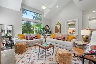 5616 S 1st St, Austin, TX 78745 - Photo 18
