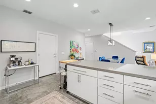 5616 S 1st St, Austin, TX 78745 - Photo 16