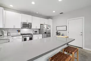 5616 S 1st St, Austin, TX 78745 - Photo 14