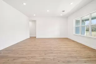 179 Great Northern Dr, Cedar Creek, TX 78612 - Photo 6