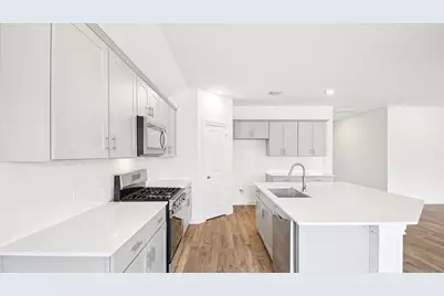 179 Great Northern Drive, Cedar Creek, TX 78612 - Photo 4