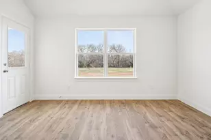 179 Great Northern Dr, Cedar Creek, TX 78612 - Photo 10