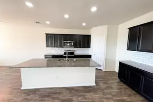 709 Hummingbird Ln, Leander, TX 78641 - Photo 2