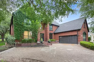 30108 Torrey Pines Cir, Georgetown, TX 78628 - Photo 2