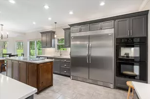 30108 Torrey Pines Cir, Georgetown, TX 78628 - Photo 10