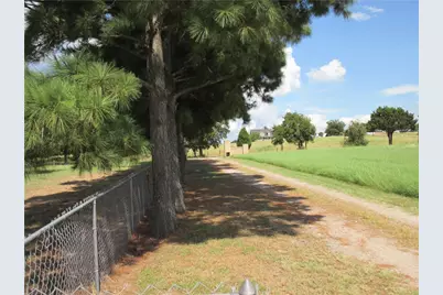 215 Monkey Road, Elgin, TX 78621 - Photo 14